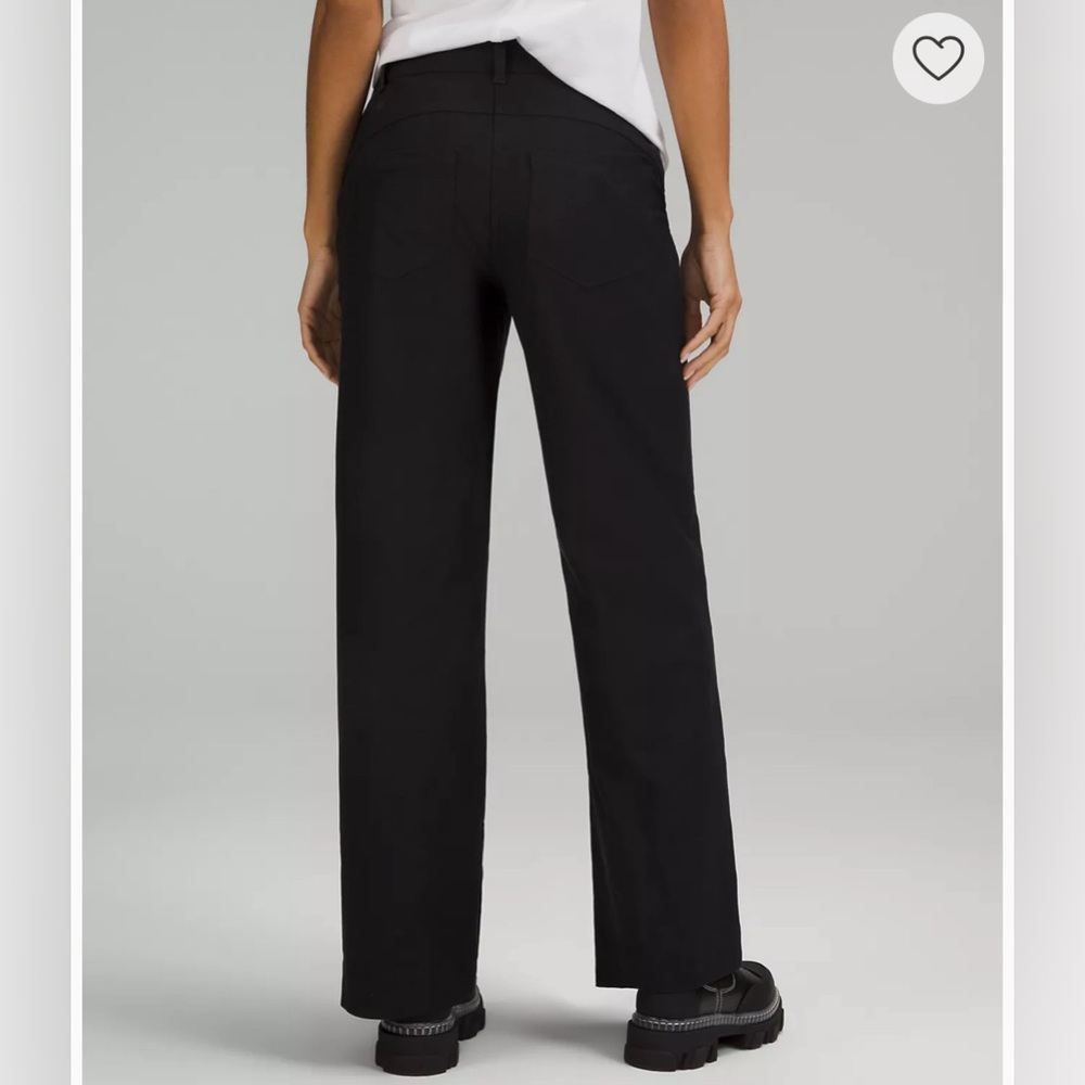 Lululemon NWT City Sleek 5 Pocket Wide Leg  Light Utilitech
